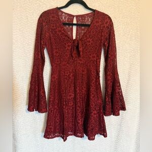 Hollister Red/Maroon Lace Long Sleeve Dress. Size XS. Tuen heads in this beauty